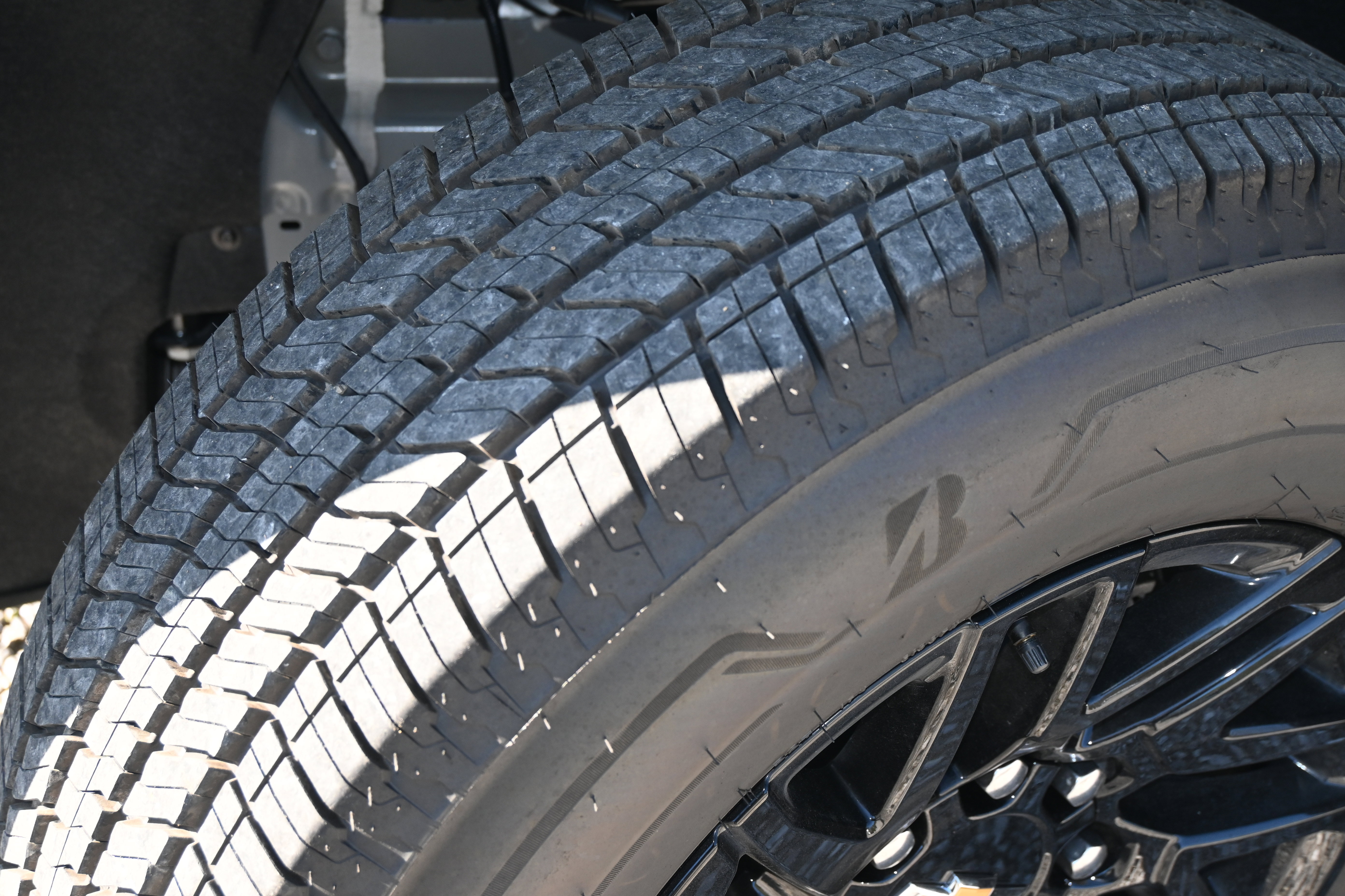 New 2026 Chevrolet Silverado EV LT image 14