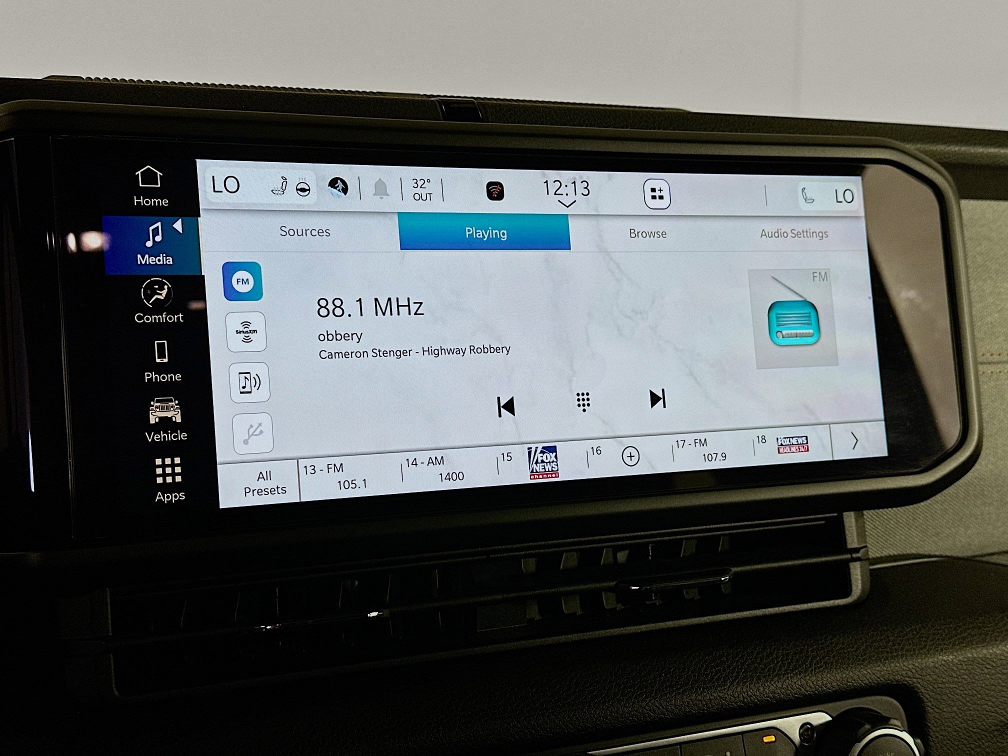 Used 2024 Jeep Wrangler Willys image 21