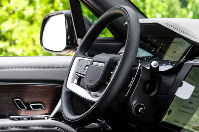 New 2026 Land Rover Range Rover SE AWD/4WD image 17