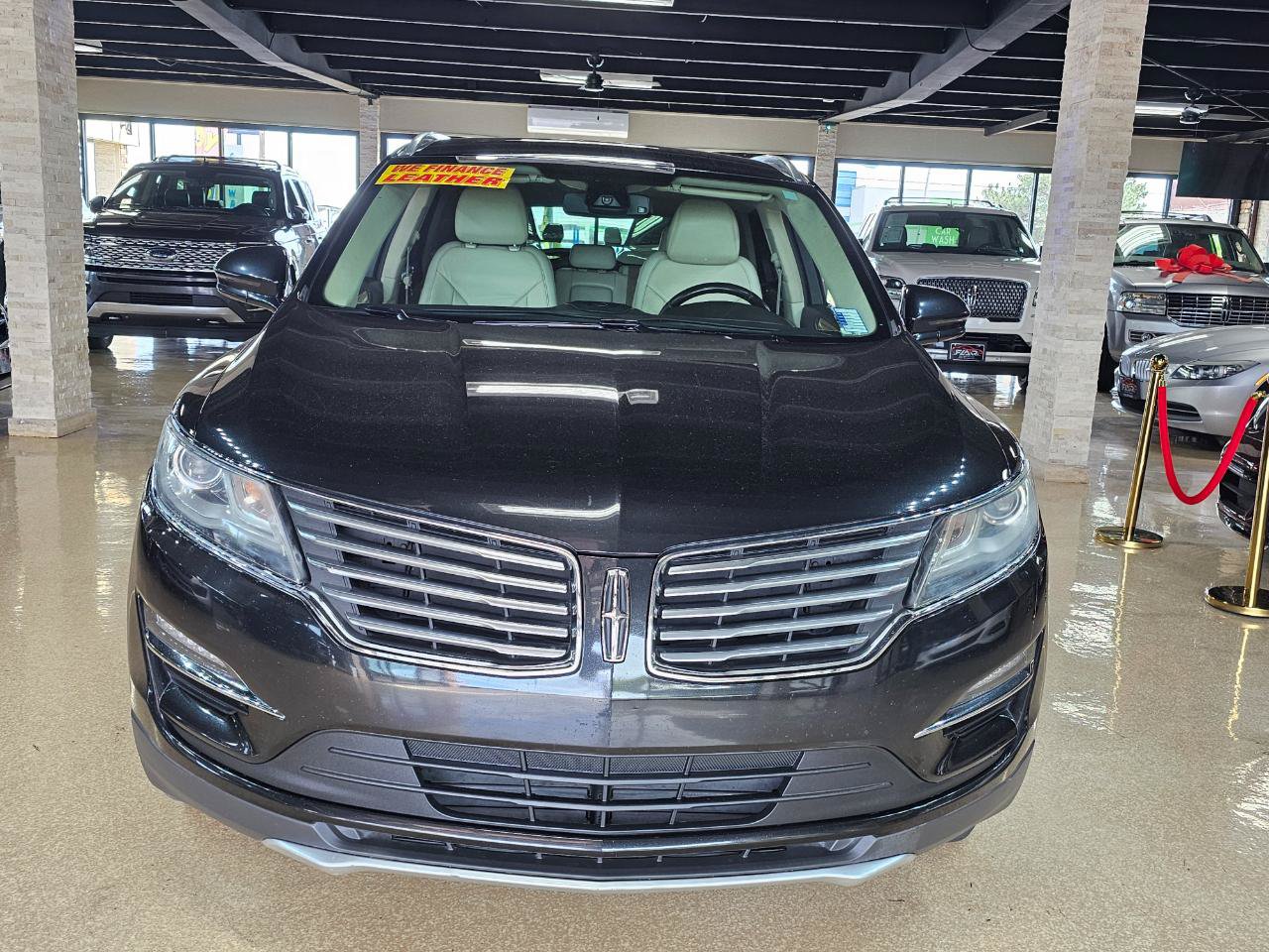 Used 2015 Lincoln MKC FWD w/ Equipment Group 101A Select image 2