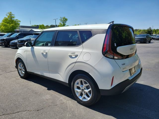 Certified 2025 Kia Soul LX w/ LX Technology Package image 6
