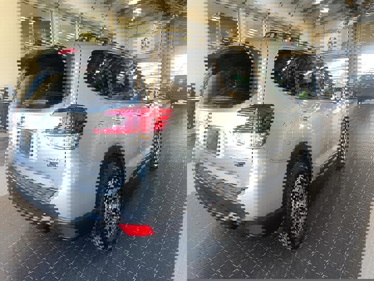 Used 2022 Subaru Forester Premium image 17