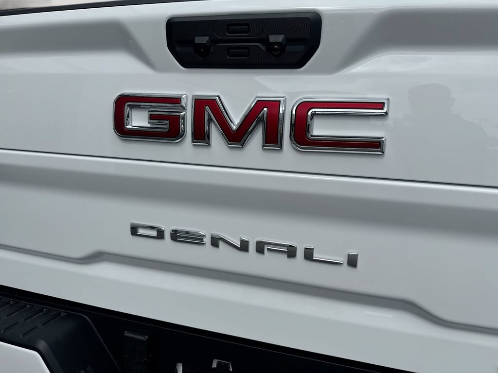 New 2026 GMC Sierra 2500 Denali w/ Denali Reserve Package AWD/4WD image 28