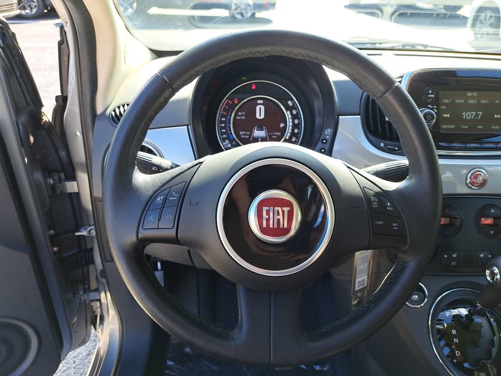 Used 2017 FIAT 500 Lounge image 10