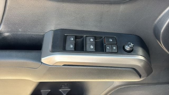 Used 2023 Toyota Tacoma SR5 AWD/4WD image 10
