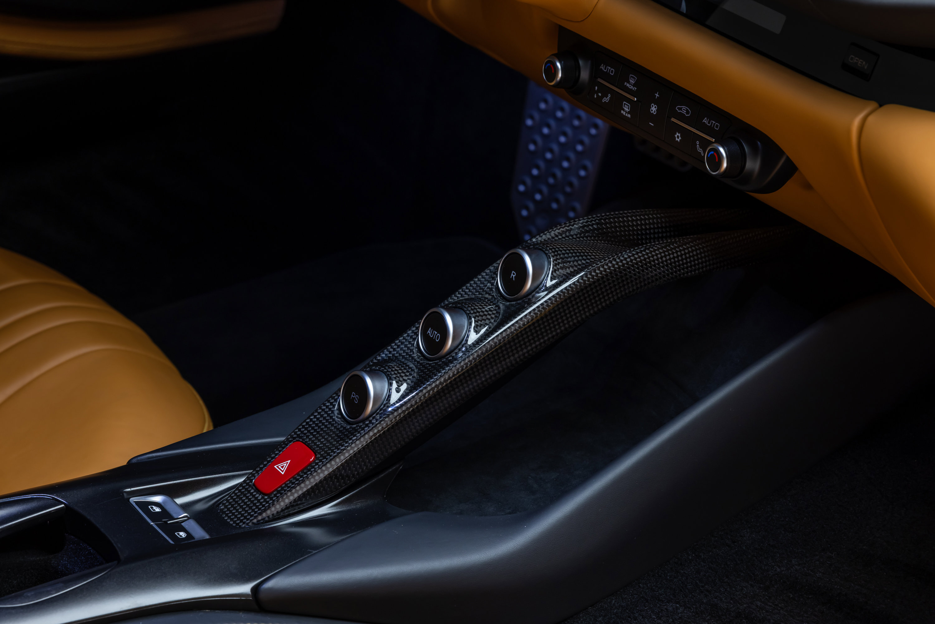 Used 2019 Ferrari 812 Superfast image 59