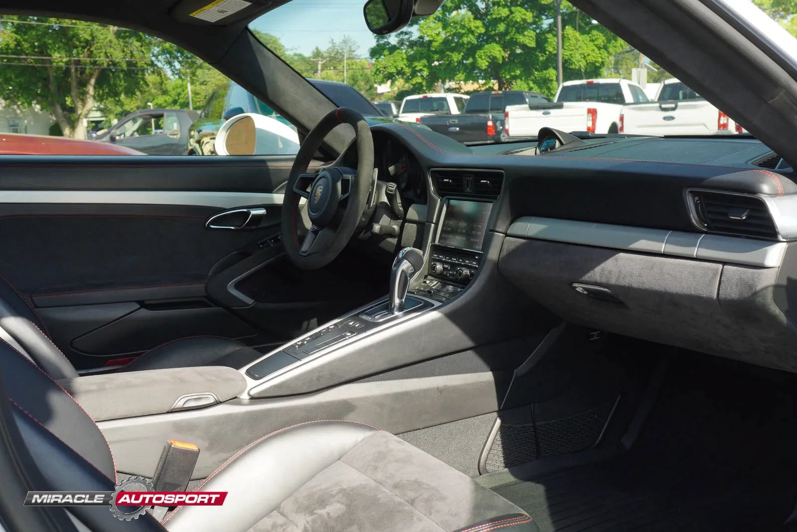 Used 2014 Porsche 911 GT3 w/ Sound Package Plus RWD image 29