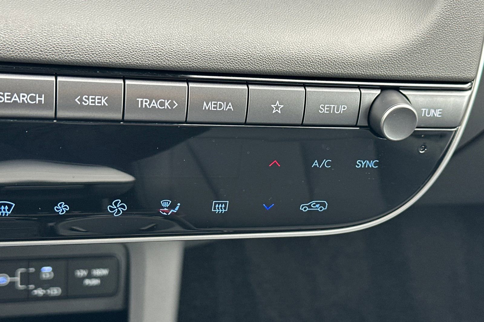 Used 2025 Hyundai Ioniq 5 SEL image 31