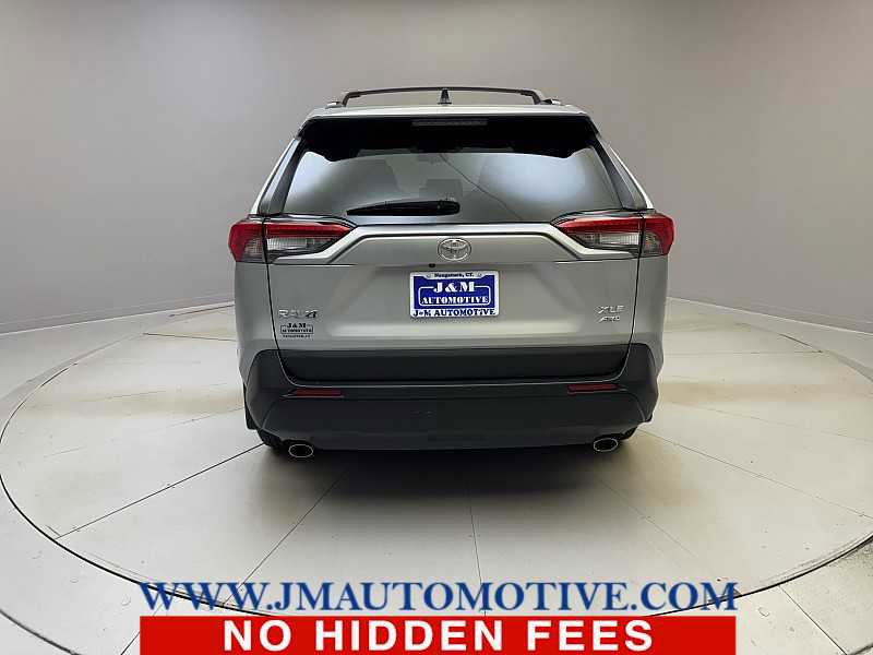 Used 2023 Toyota RAV4 XLE image 4