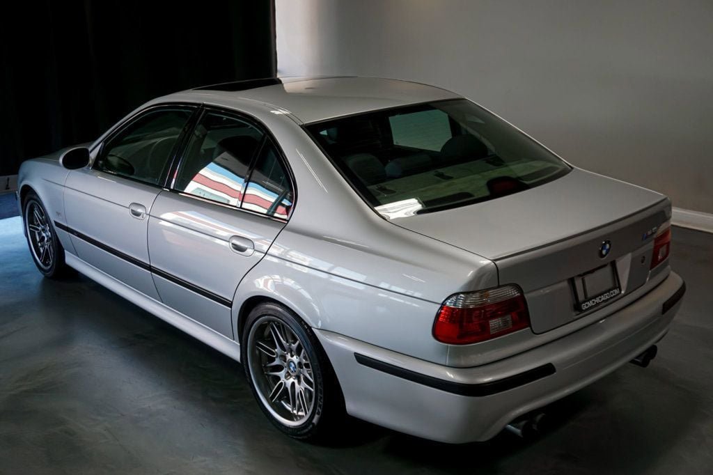 Used 2002 BMW M5 RWD image 48