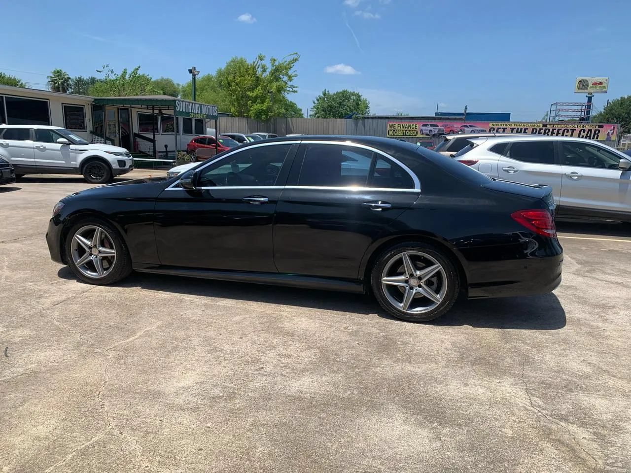 Used 2017 Mercedes-Benz E 300 image 9