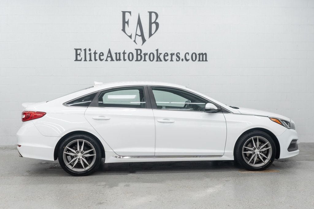 Used 2017 Hyundai Sonata Sport 2.0T FWD image 5