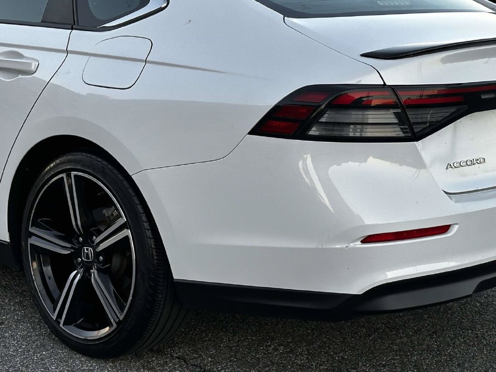 Used 2023 Honda Accord Sport image 9