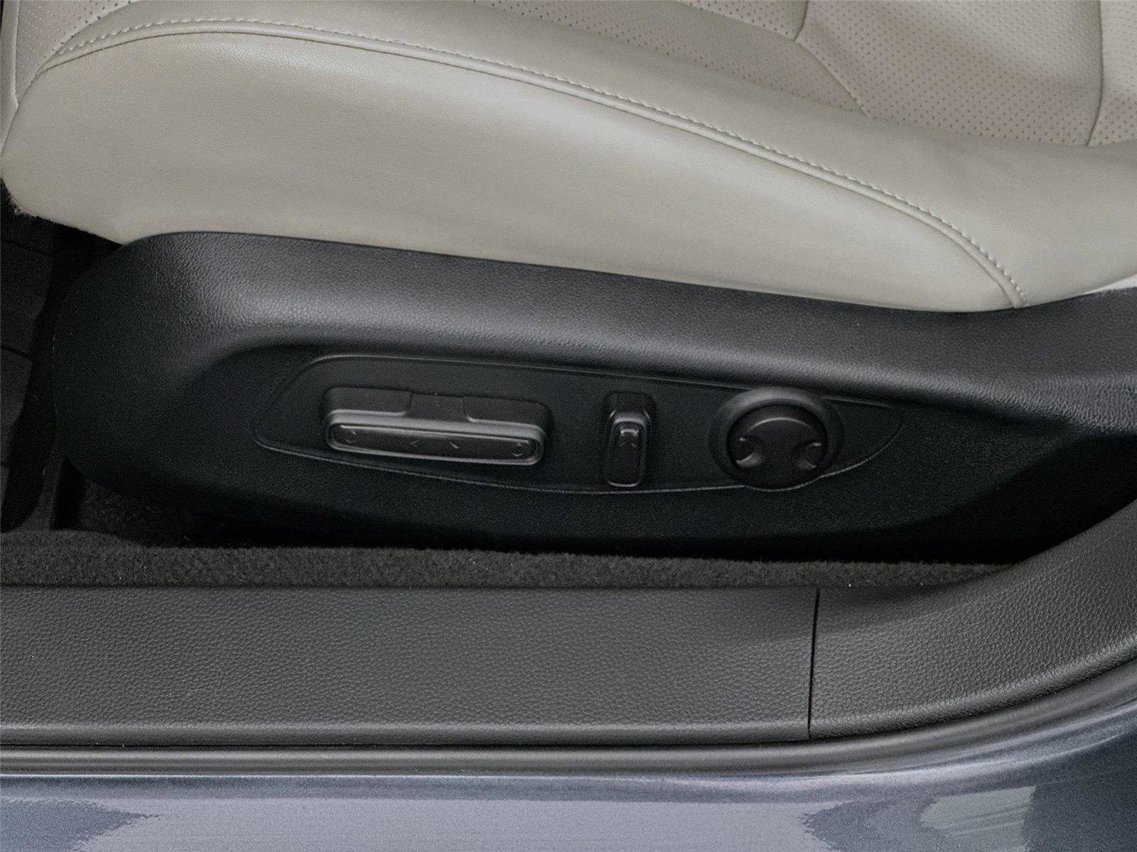 Used 2023 Honda Accord Touring image 23