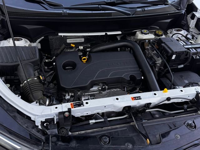 Used 2024 Chevrolet Equinox RS w/ RS Leather Package image 32