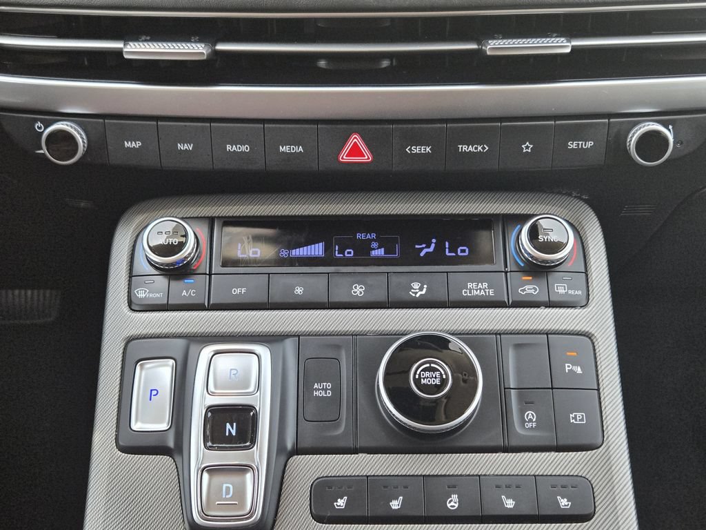 Used 2024 Hyundai Palisade SEL FWD image 24