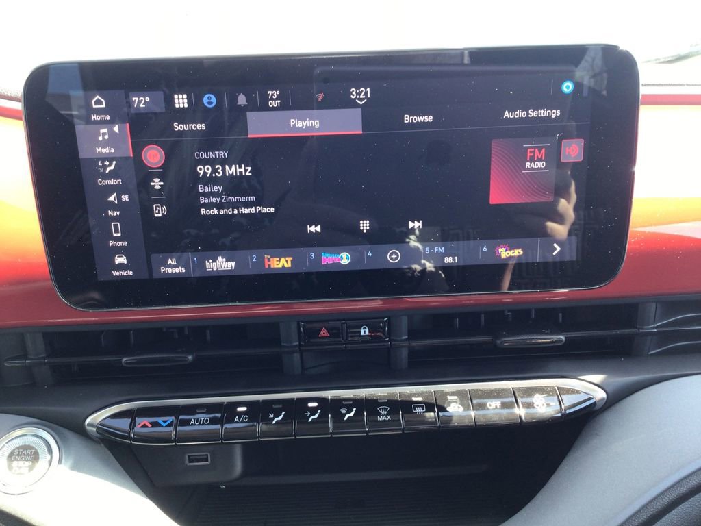 Used 2024 FIAT 500 e (RED) image 33