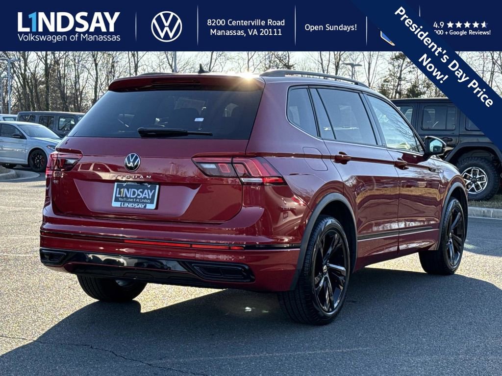 Used 2024 Volkswagen Tiguan SE R-Line image 2