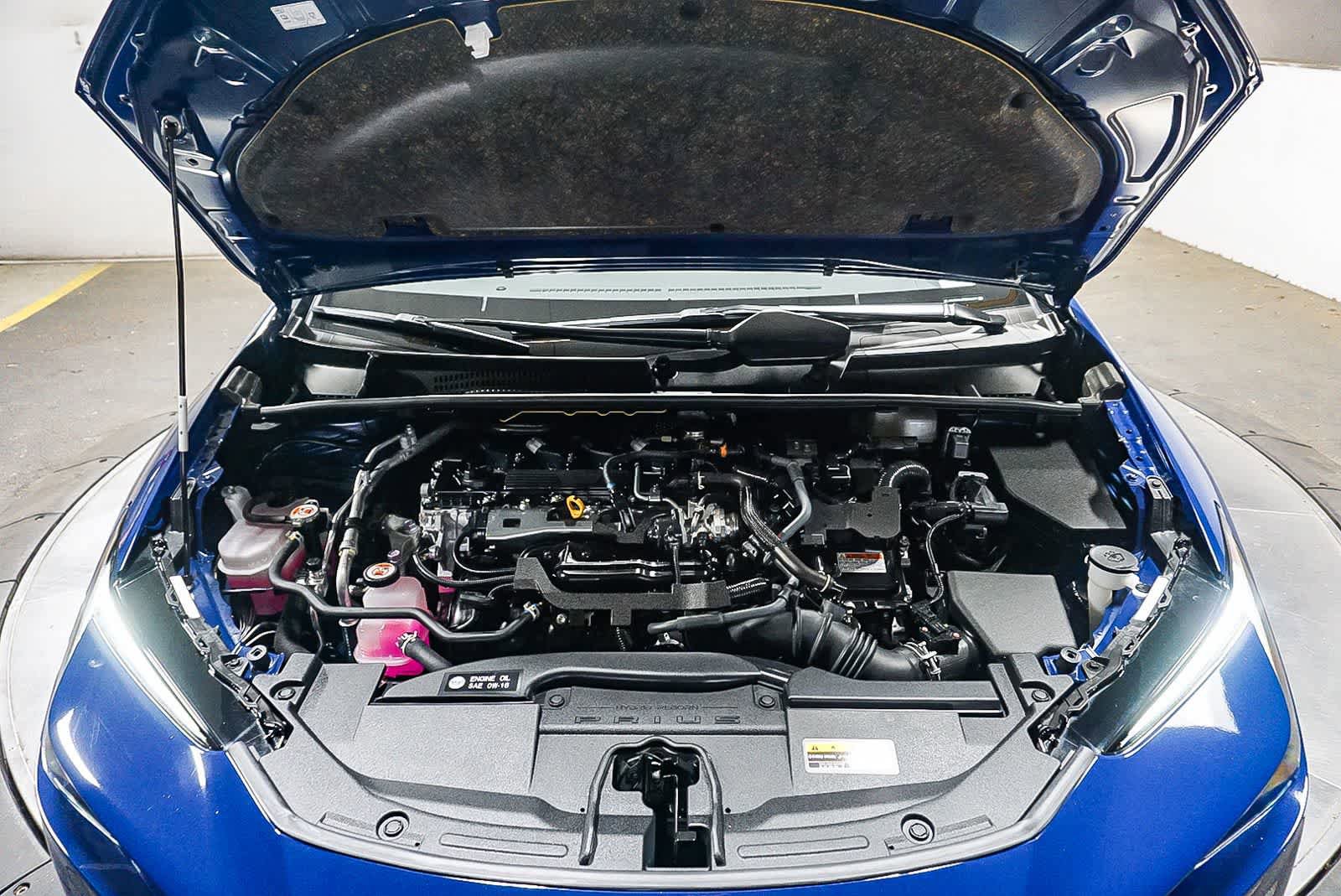 Used 2024 Toyota Prius XLE FWD image 28