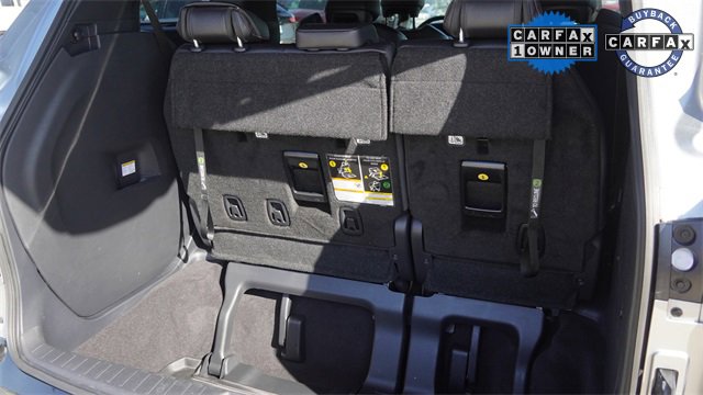 Used 2025 Toyota Sienna XSE w/ XSE Premium Package image 13