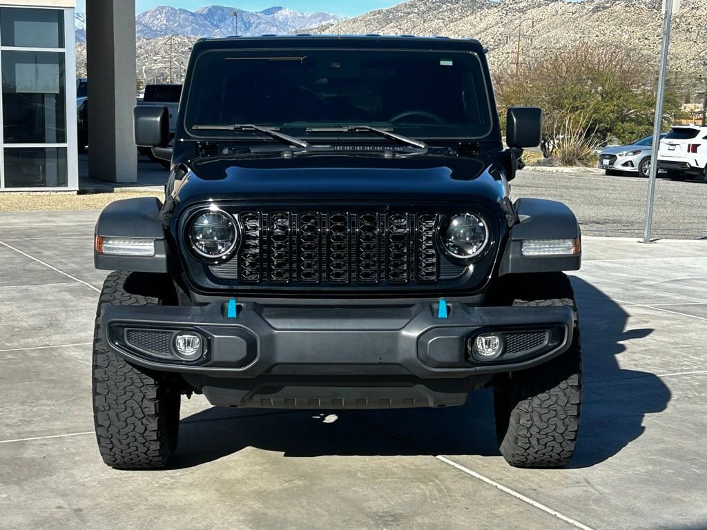 Used 2024 Jeep Wrangler Unlimited image 2