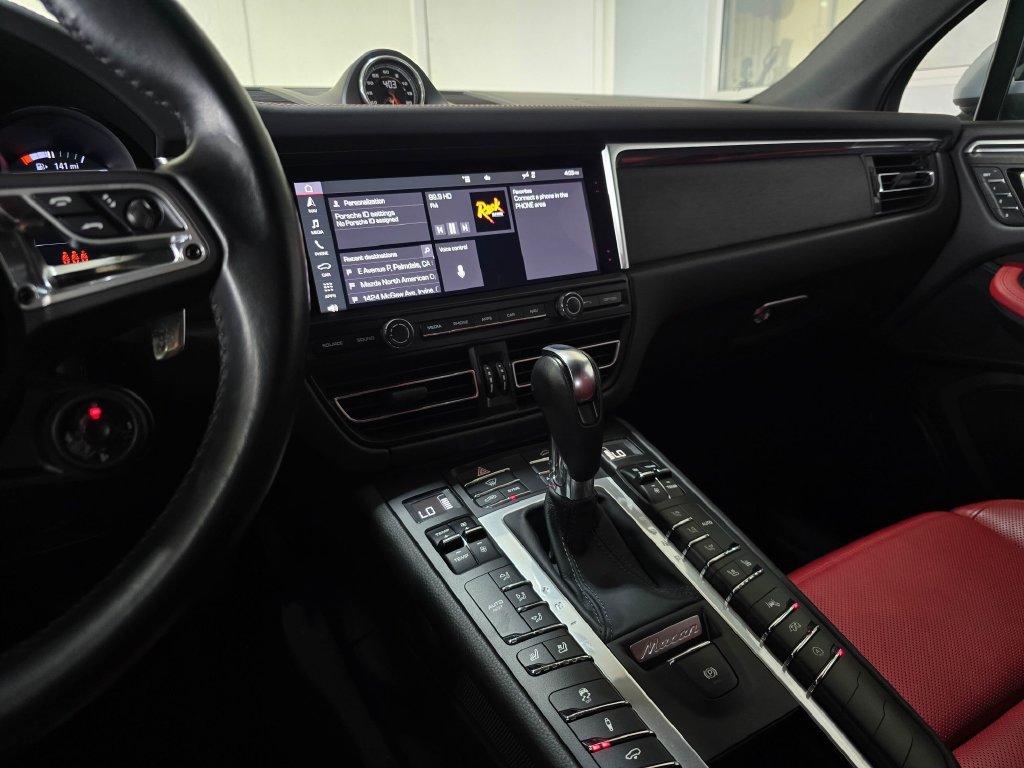 Used 2021 Porsche Macan GTS w/ Premium Package Plus (PF9) AWD/4WD image 14
