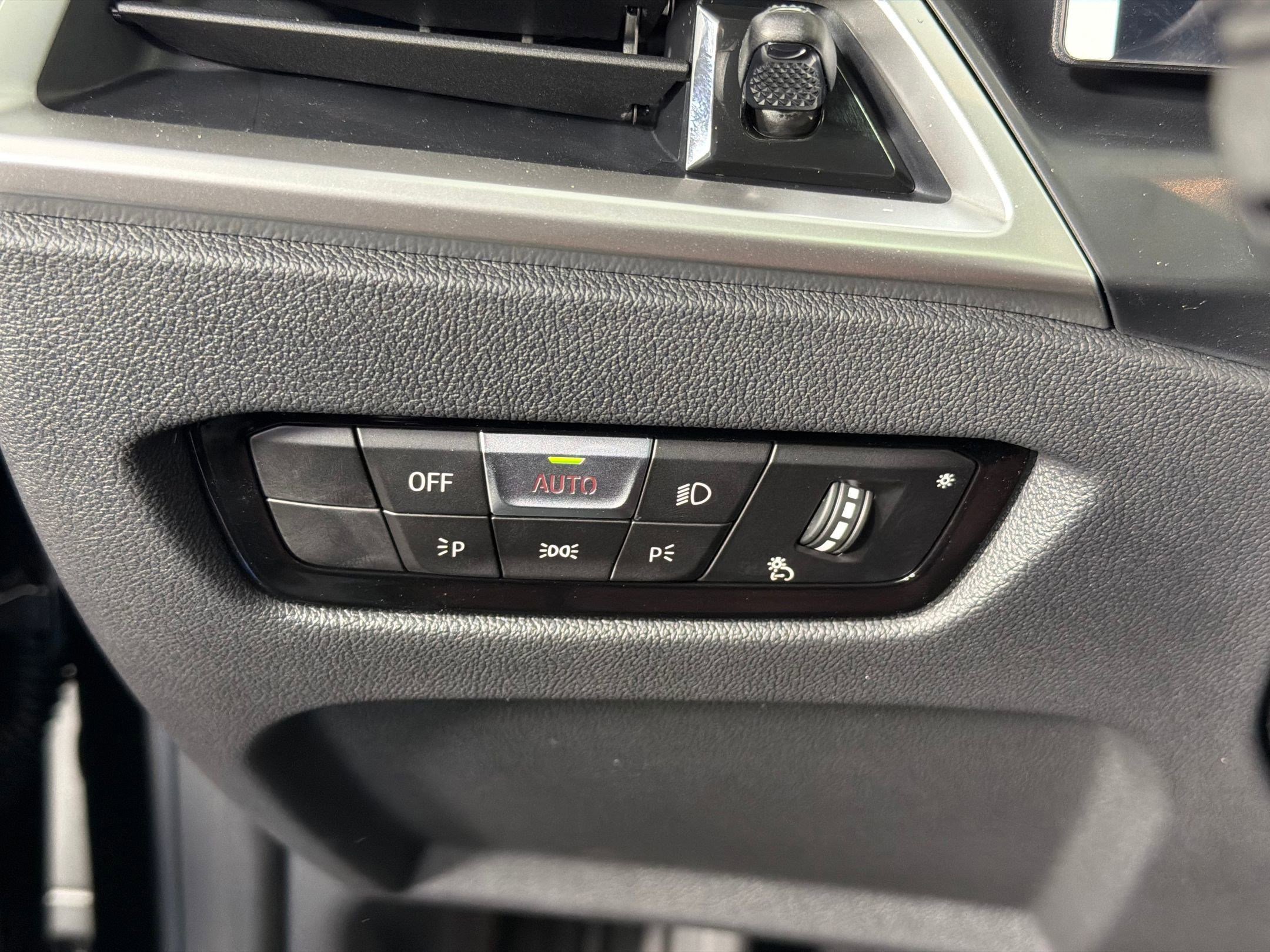 Used 2026 BMW 430i w/ Parking Assistance Package RWD image 25