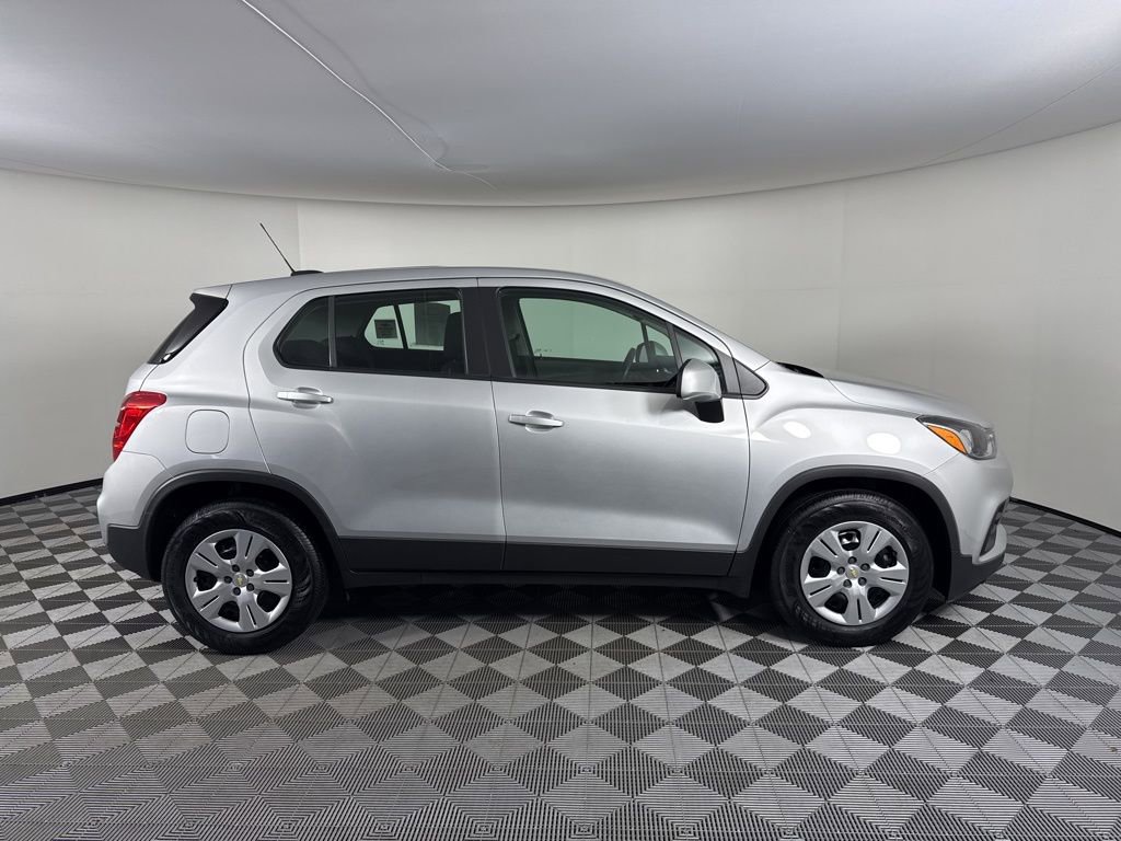 Used 2018 Chevrolet Trax LS image 6