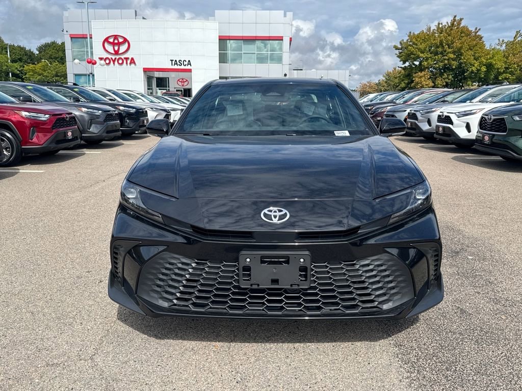 New 2026 Toyota Camry SE image 2