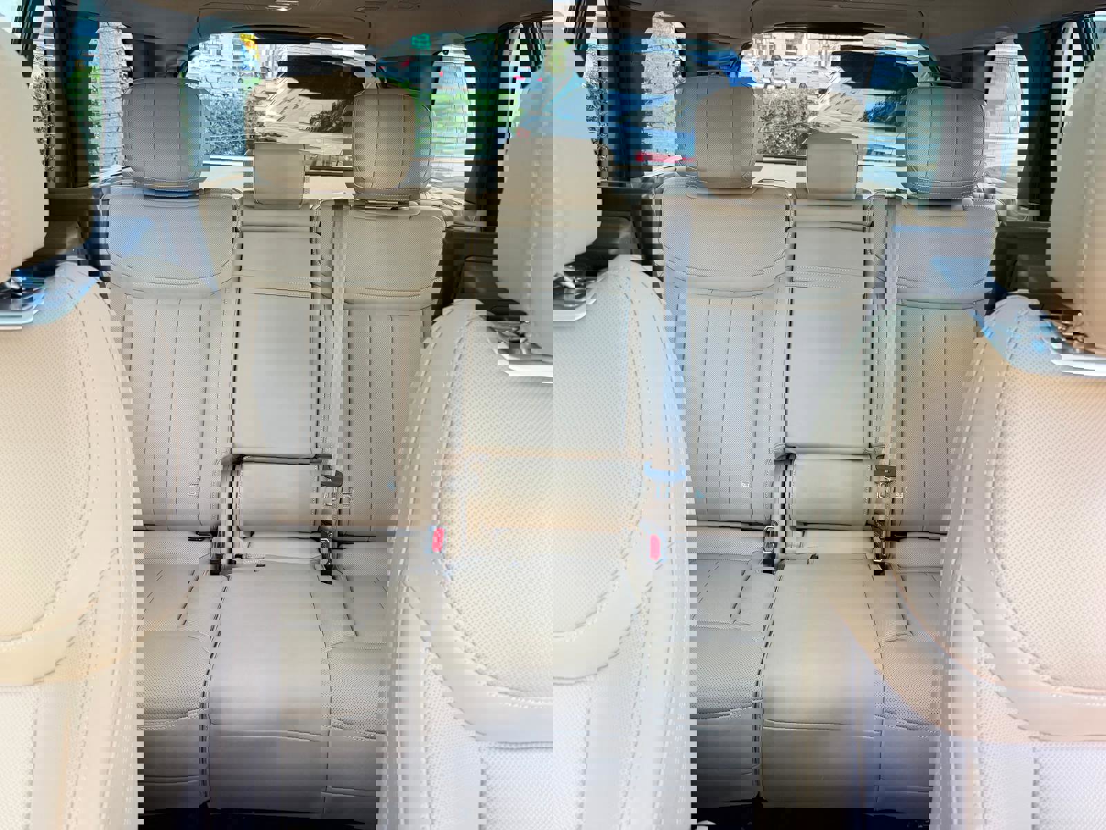 Used 2024 Land Rover Range Rover Long Wheelbase Autobiography image 53