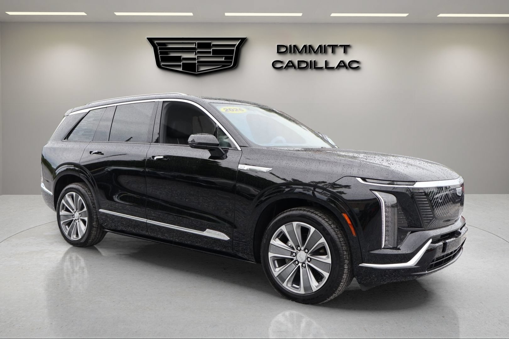 Certified 2026 Cadillac Vistiq Luxury AWD/4WD image 3