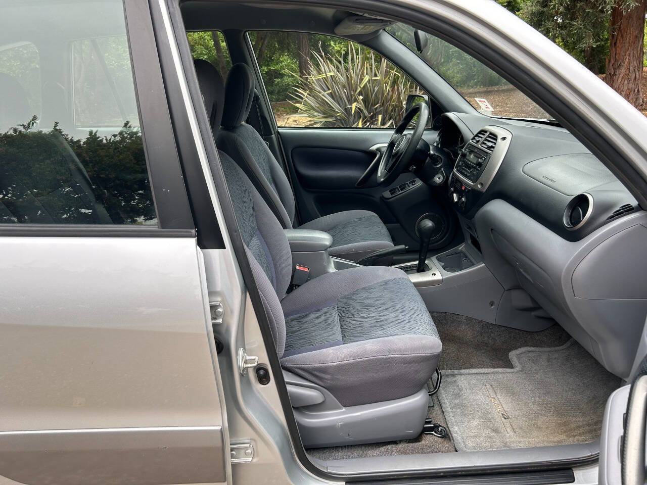 Used 2003 Toyota RAV4 2WD image 33
