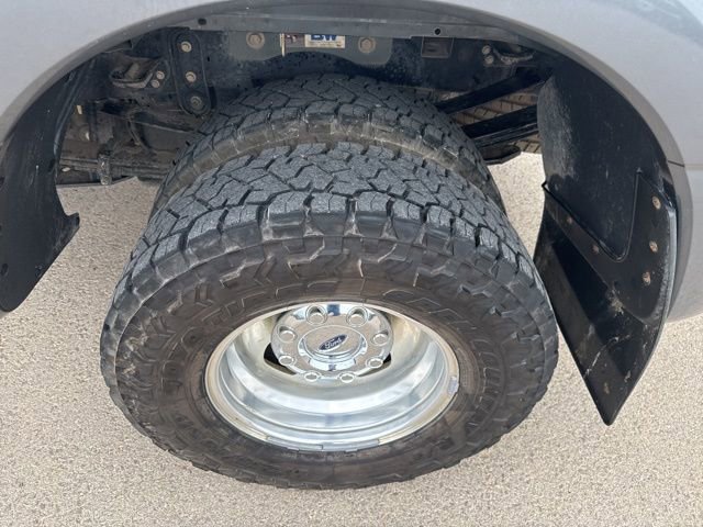Used 2024 Ford F350 Lariat w/ FX4 Off-Road Package image 5