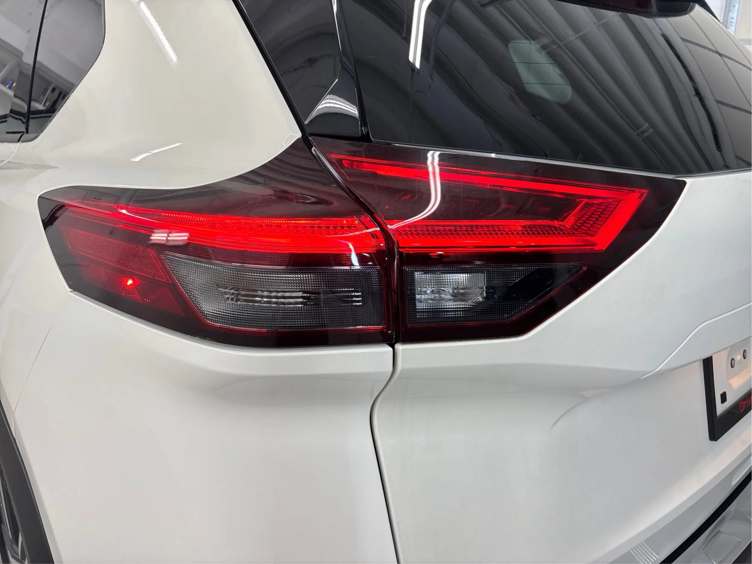 Used 2022 Nissan Rogue Platinum w/ Head-Up Display Package AWD/4WD image 33