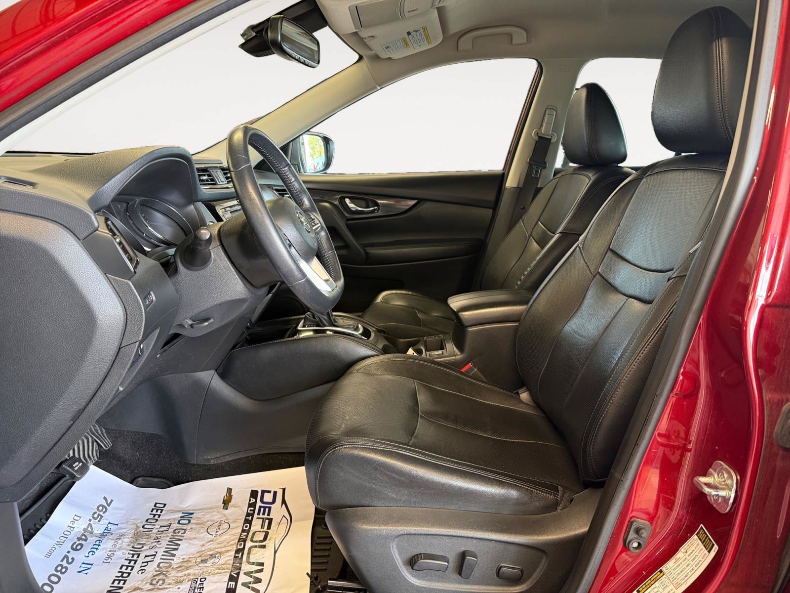 Used 2018 Nissan Rogue SL FWD image 10