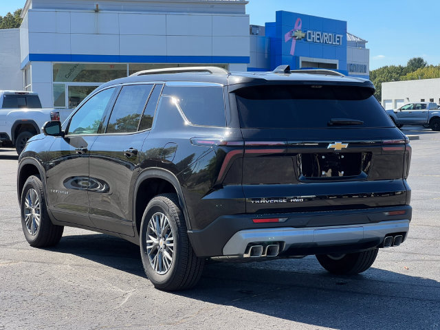 New 2026 Chevrolet Traverse LT w/ Driver Confidence Package AWD/4WD image 8