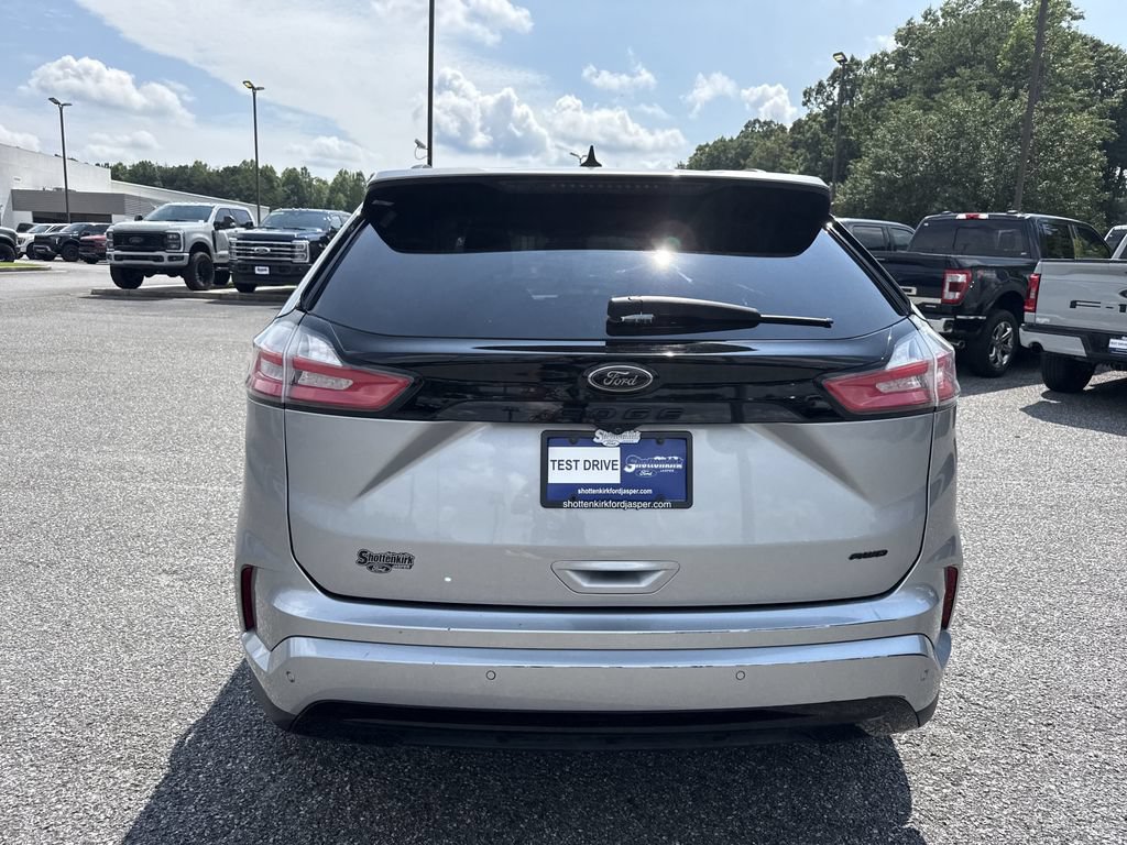 Used 2023 Ford Edge SE w/ Black Appearance Package AWD/4WD image 6