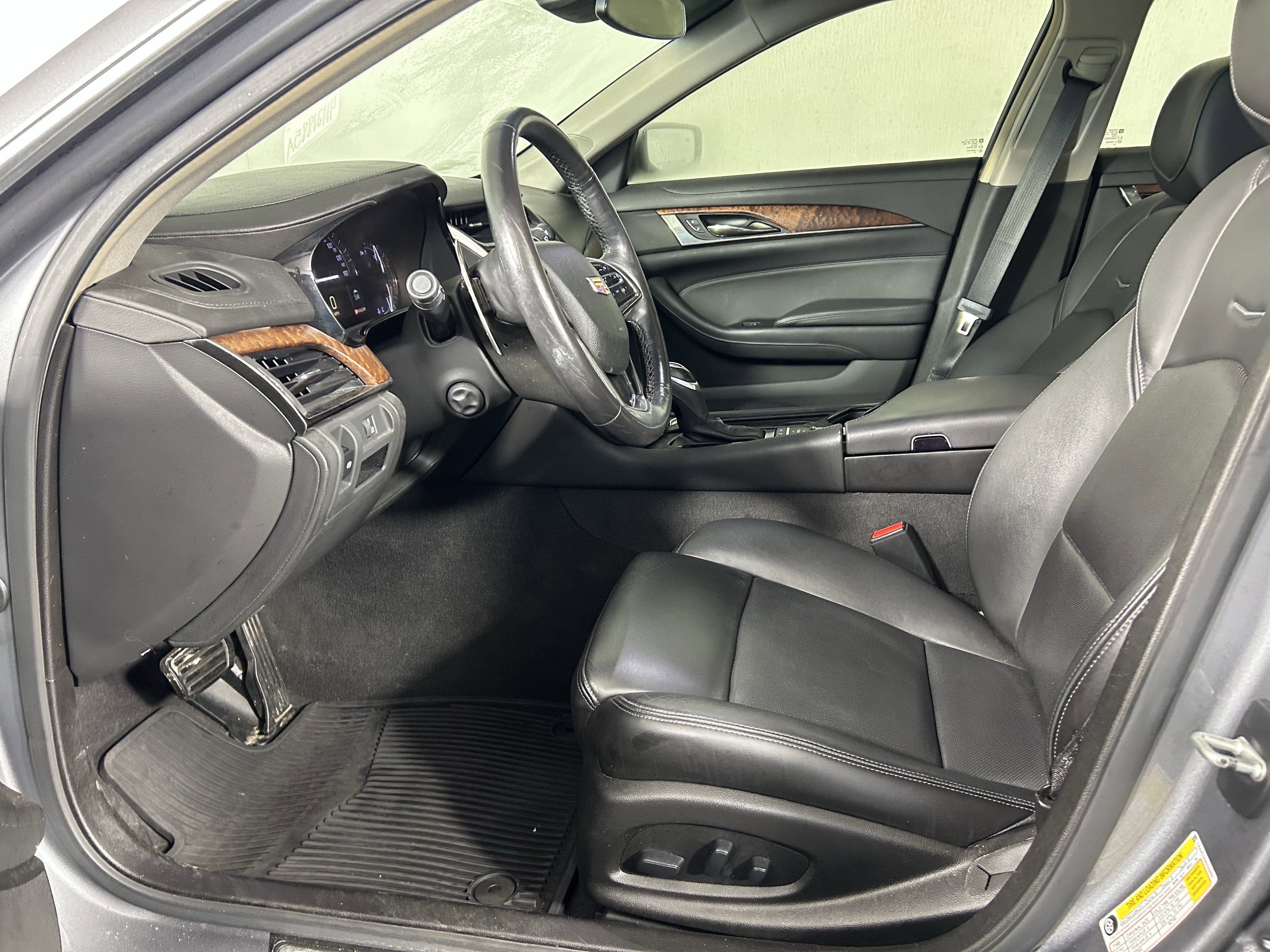 Used 2019 Cadillac CTS Luxury image 10