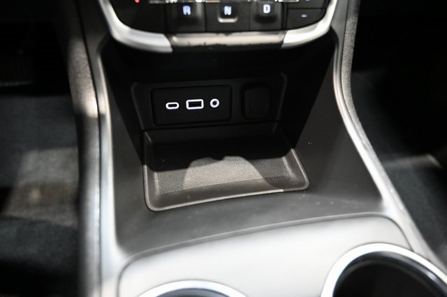 Used 2023 GMC Terrain SLE w/ Driver Convenience Package image 20