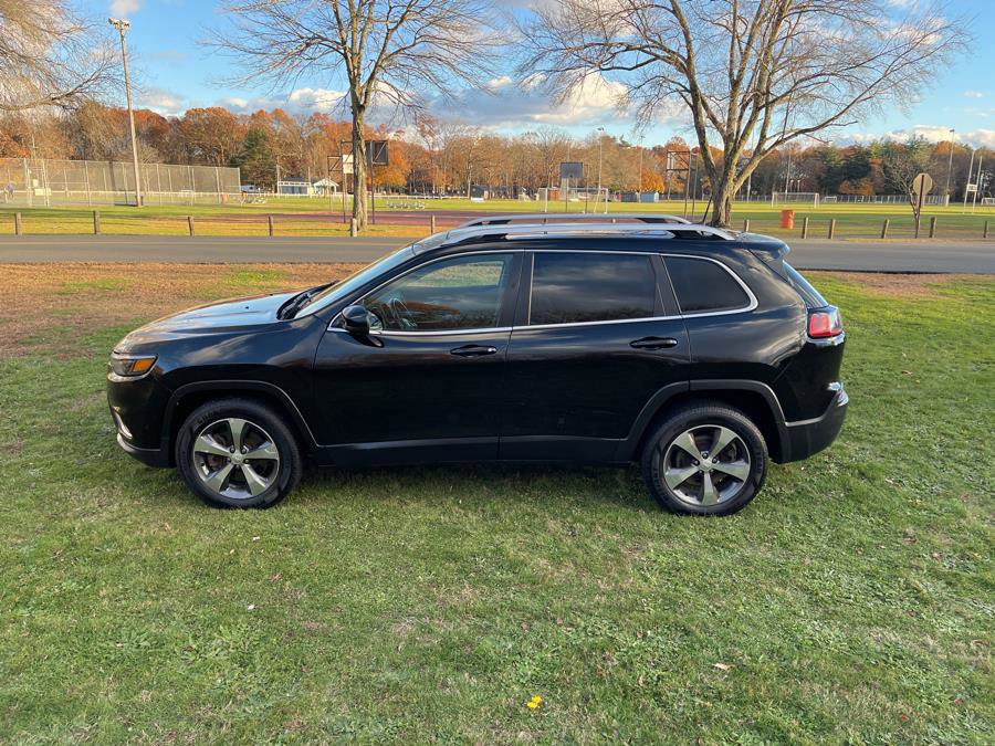 Used 2019 Jeep Cherokee Limited w/ Luxury Group image 40