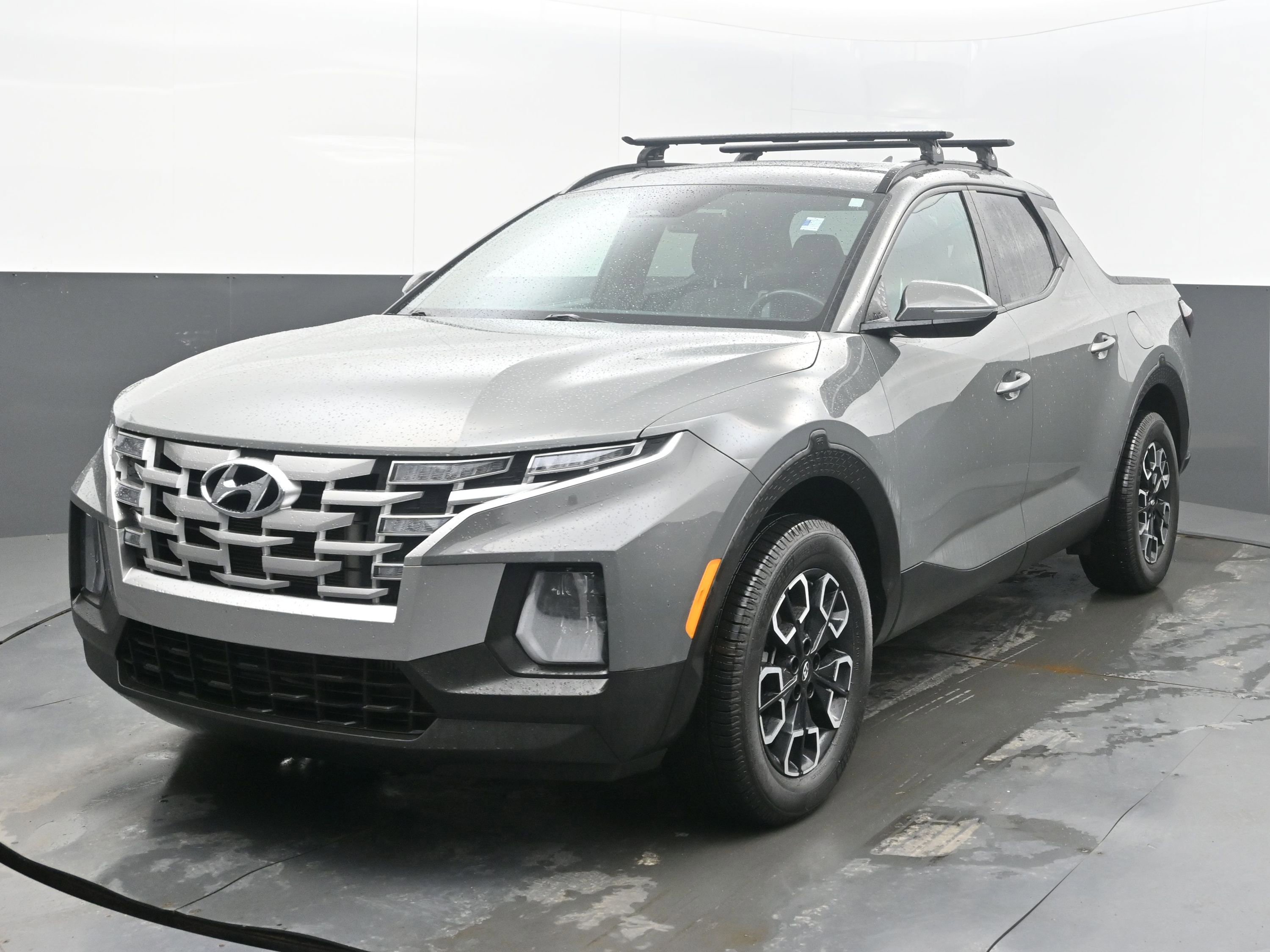 Used 2022 Hyundai Santa Cruz SEL Premium image 3