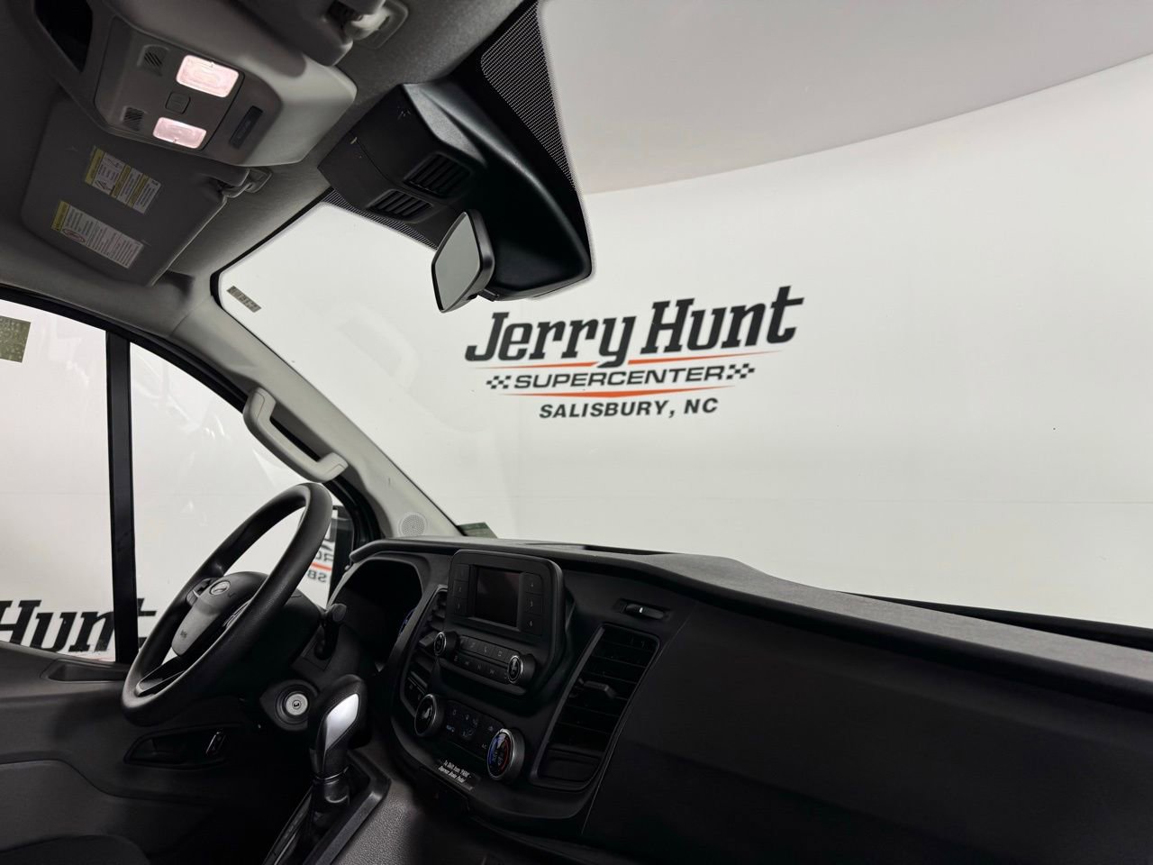 Used 2024 Ford Transit 250 Low Roof w/ Exterior Upgrade Package image 23