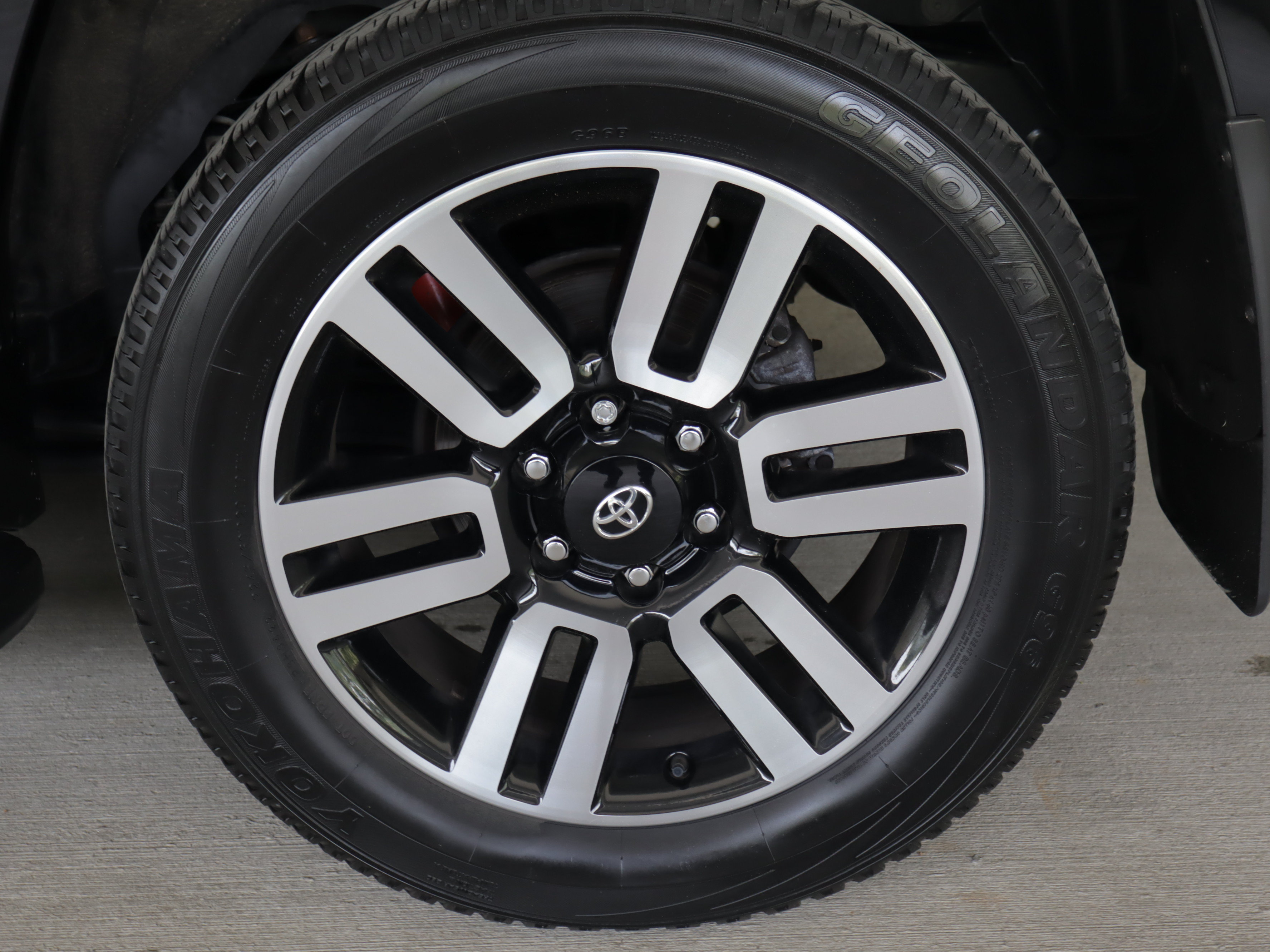 Used 2023 Toyota 4Runner Limited AWD/4WD image 29