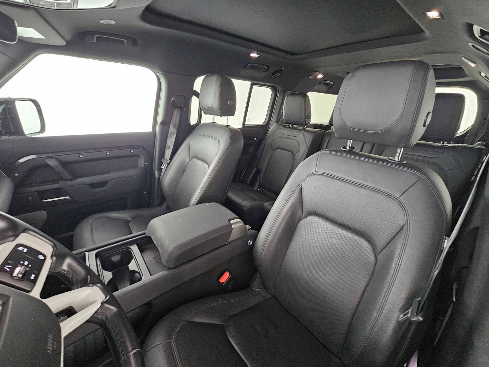 Used 2023 Land Rover Defender 130 S image 23