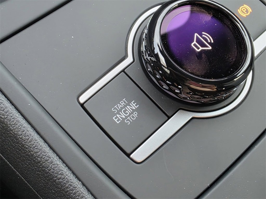 New 2026 Volkswagen Tiguan SE R-Line image 16