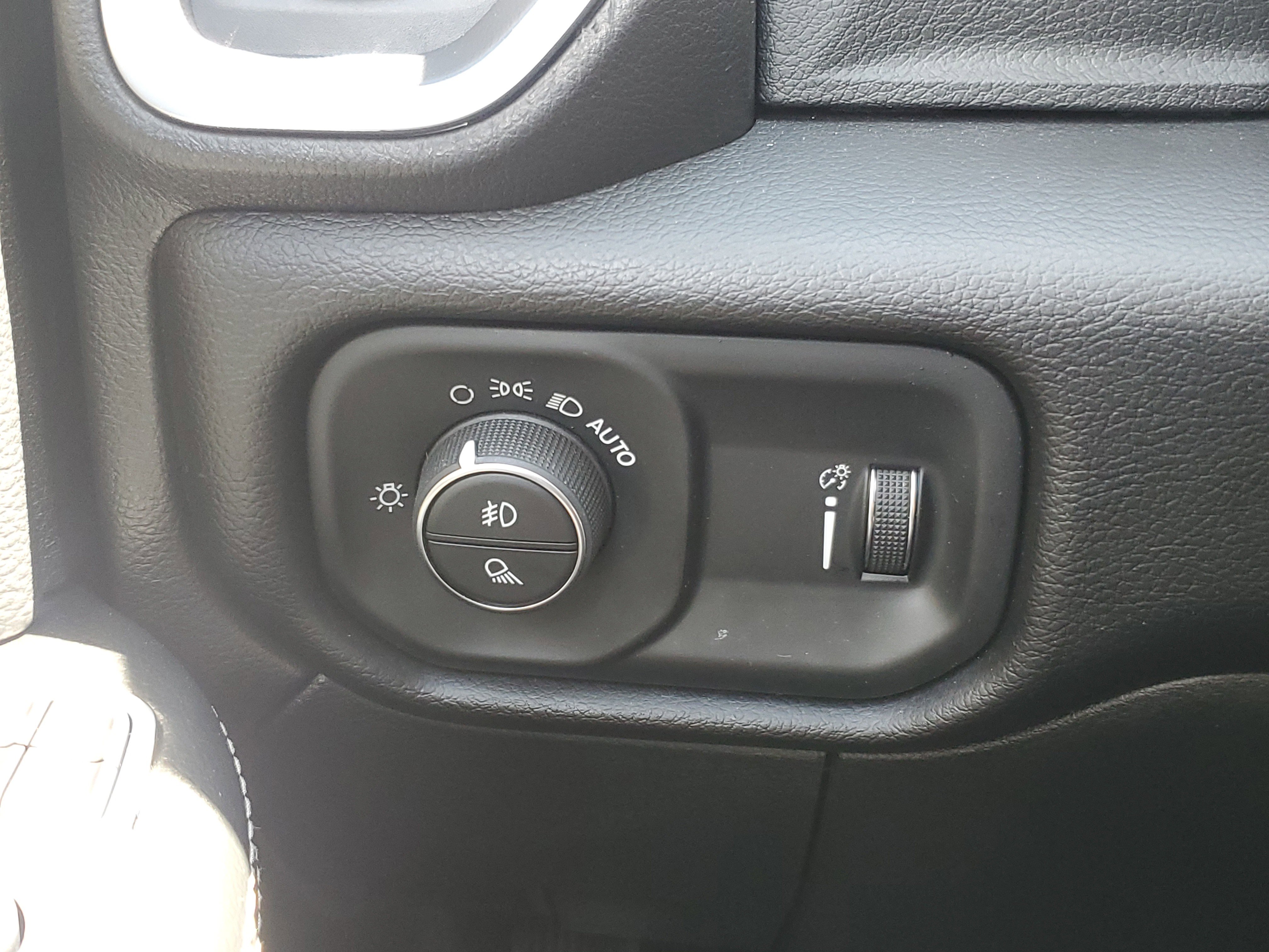 Used 2024 RAM 2500 Big Horn w/ Bed Utility Group image 12