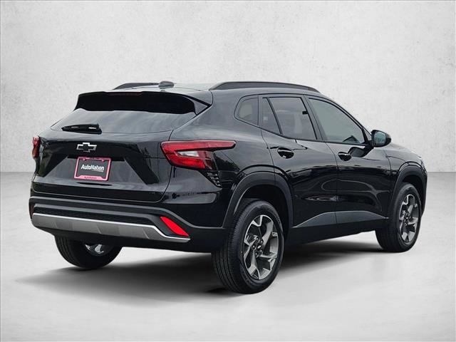 New 2026 Chevrolet Trax LT w/ Driver Confidence Package image 2