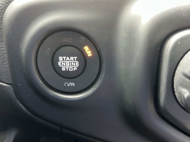 Used 2021 Jeep Gladiator Overland w/ Popular Equipment Package AWD/4WD image 39