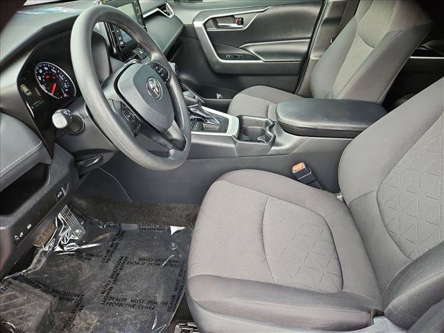 Used 2019 Toyota RAV4 XLE w/ Convenience Package FWD image 23