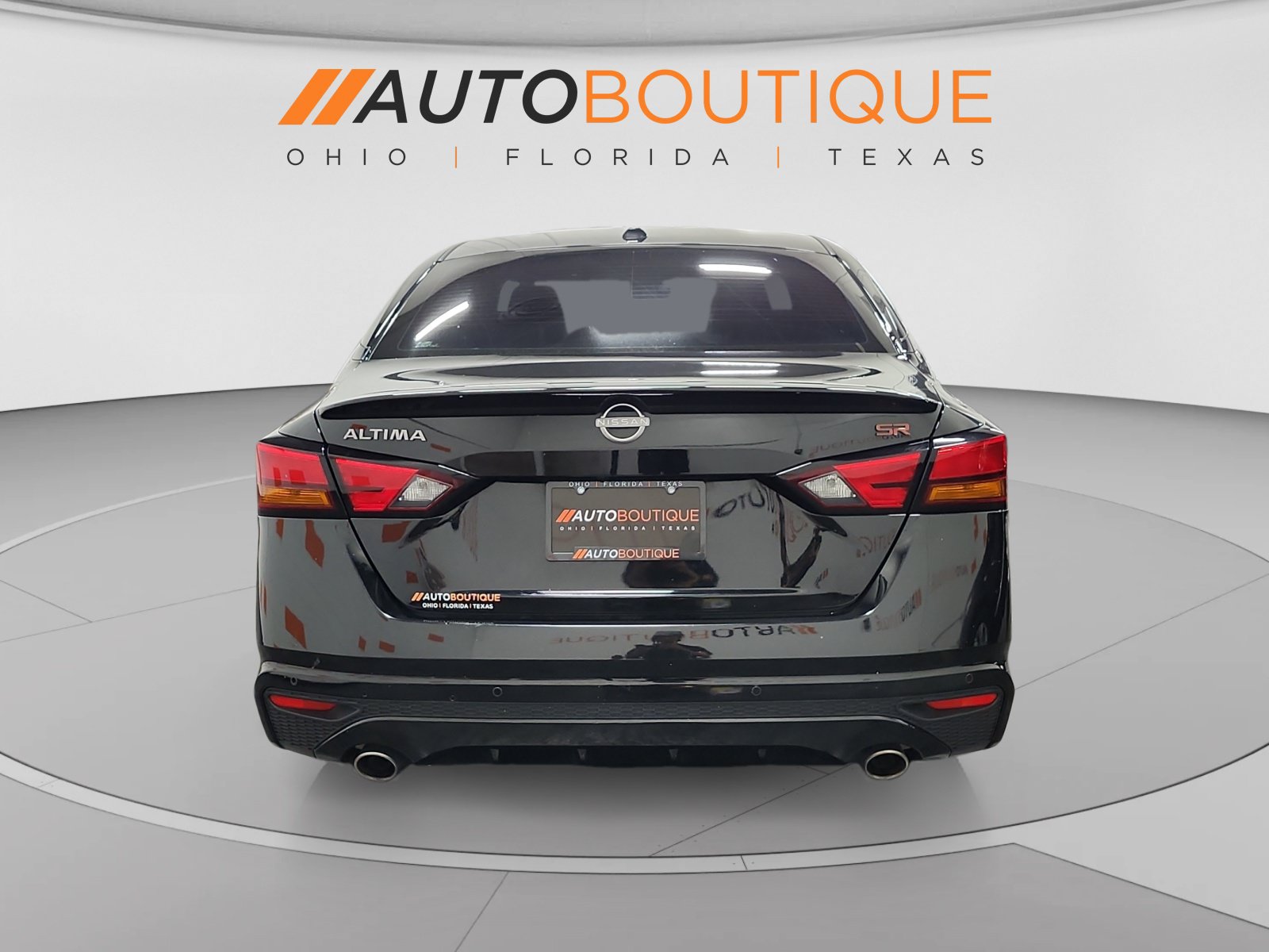 Used 2023 Nissan Altima 2.5 SR w/ SR Premium Package FWD image 4